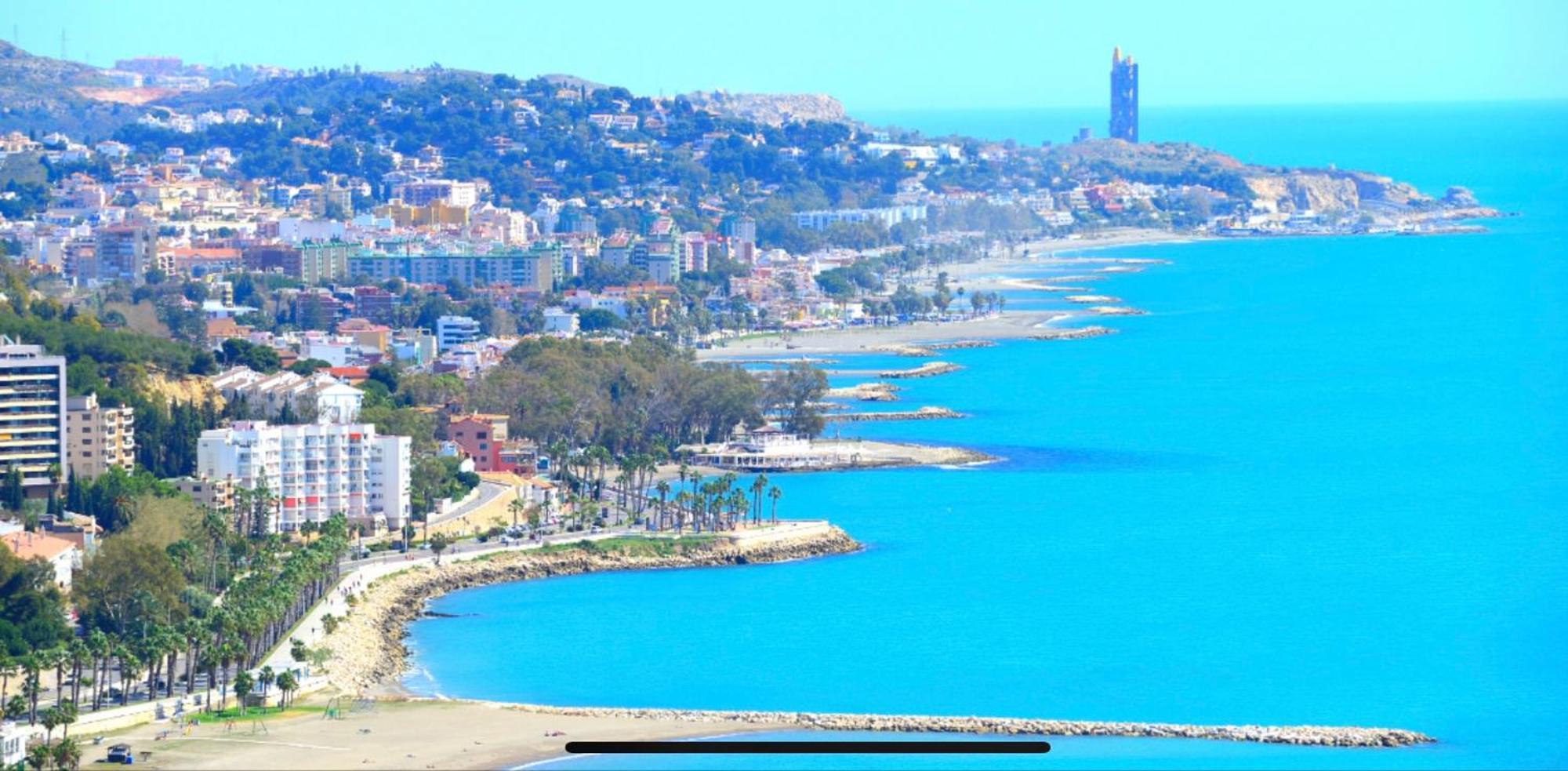 Апартаменты Puerta Al Mar Малага Экстерьер фото
